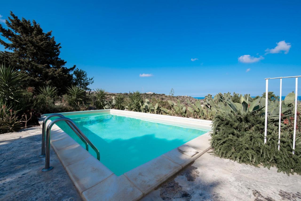 Il Dammuso Di Noto - Villa Con Piscina Privata Avola Exterior photo